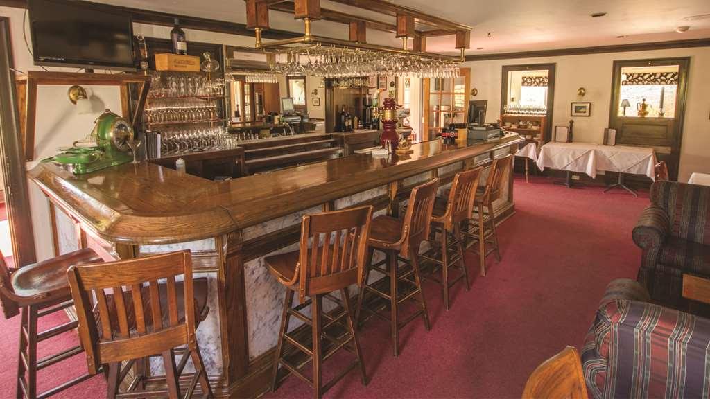 Dedham The Lucerne Inn מסעדה תמונה