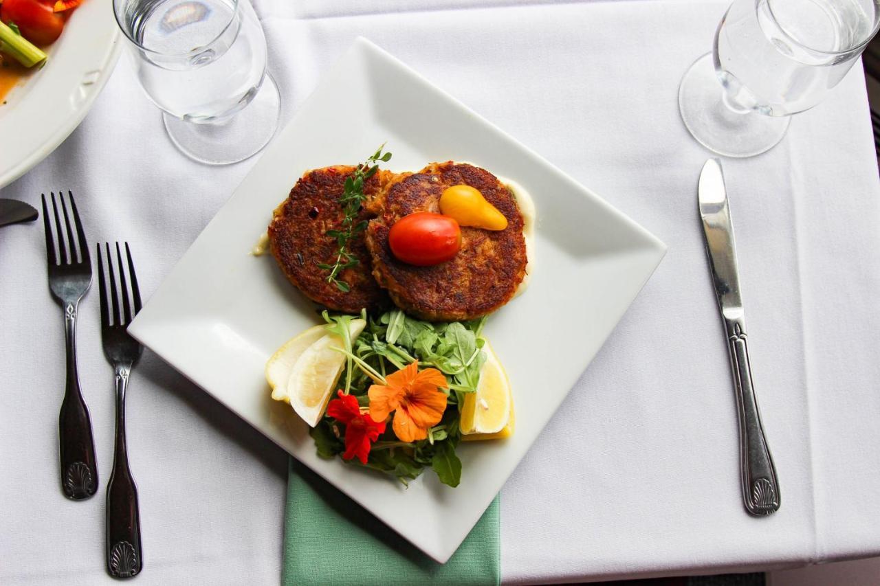 Dedham The Lucerne Inn מראה חיצוני תמונה