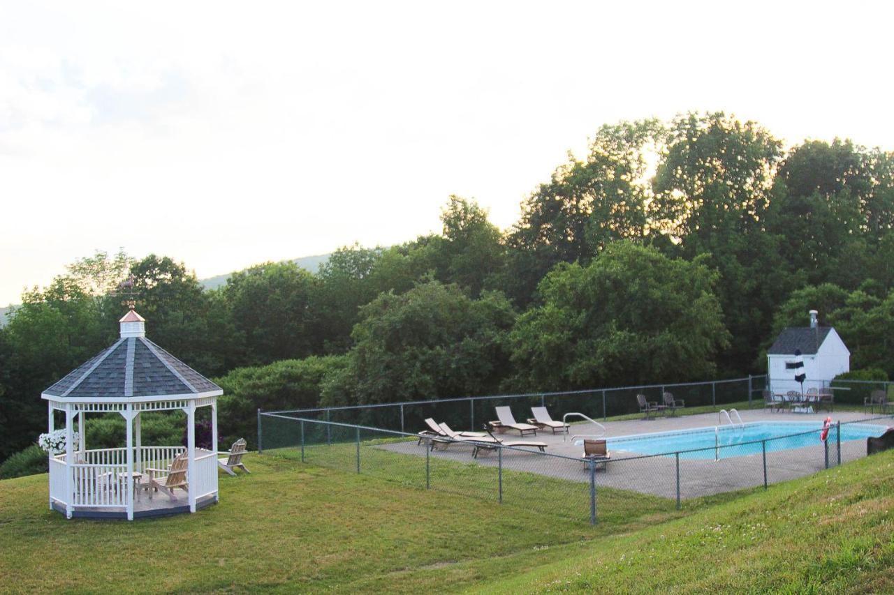 Dedham The Lucerne Inn מראה חיצוני תמונה